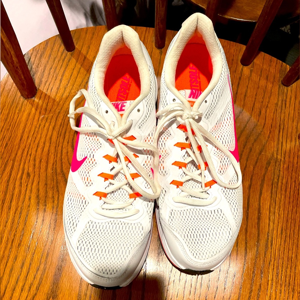 Nike Dual Fusion Run 3 Athletic Shoe - New